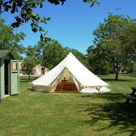 Camping La Forêt de Tessé Esterno foto
